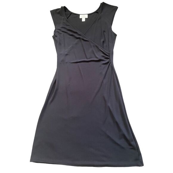 Ann Taylor black rayon Blend cap Sleeve Dress size 6p - Picture 1 of 5